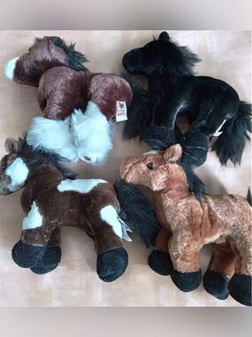 Webkinz assorted horses